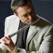 Nicholas Gunn - List pictures