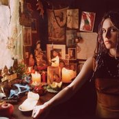 Sheila Nicholls - List pictures