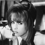 Easton Sheena - List pictures