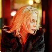 Anouk - List pictures