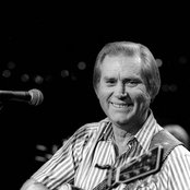 George Jones - List pictures