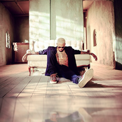 Chris Brown - List pictures