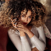 Ella Eyre - List pictures