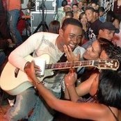 Anthony Santos - List pictures