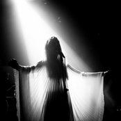 Zola Jesus - List pictures