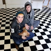 Eskimeaux - List pictures