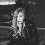 Vérité - List pictures