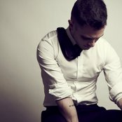 Eli Lieb - List pictures