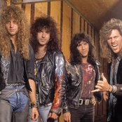 Winger - List pictures