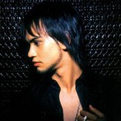 Billy Crawford - List pictures