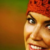 Toni Childs - List pictures