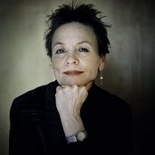 Laurie Anderson - List pictures