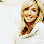 Ashley Monroe - List pictures