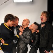 Chris Daughtry - List pictures