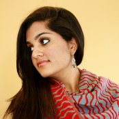 Sonali - List pictures