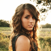 Angie Miller - List pictures