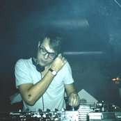 Roman Flügel - List pictures