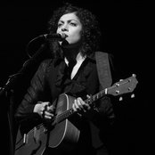 Carrie Rodriguez - List pictures