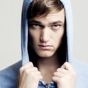 Adrian Lux - List pictures