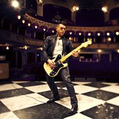 Akos - List pictures