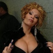 Ivy Queen - List pictures