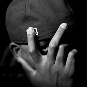 Skyzoo - List pictures