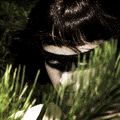 Julie Christmas - List pictures