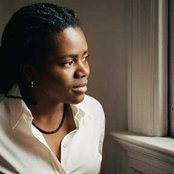 Tracy Chapman - List pictures