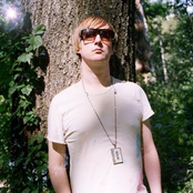 Machinedrum - List pictures