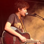 Throw Television - List pictures