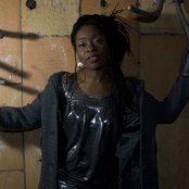 Iyeoka - List pictures