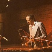 Milt Jackson - List pictures