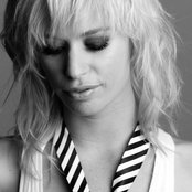 Gin Wigmore - List pictures