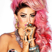 Neon Hitch - List pictures