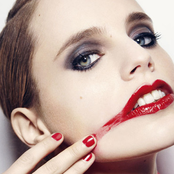 Anna Calvi - List pictures