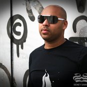 Sidney Samson - List pictures