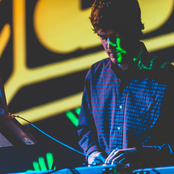 Ryan Hemsworth - List pictures