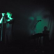 Hundreds - List pictures