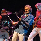 John Mclaughlin And The 4th Dimension - List pictures