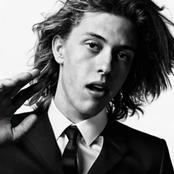 Puzzle - List pictures