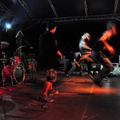 Hug Me Mum - List pictures