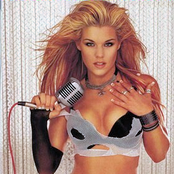 Kimberly Caldwell - List pictures