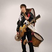 Colin Munroe - List pictures