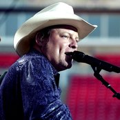 John Michael Montgomery - List pictures