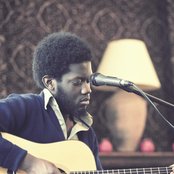 Michael Kiwanuka - List pictures