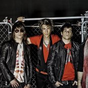 Push Play - List pictures