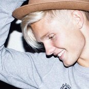 Benjamin - List pictures