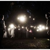 Dead Man's Bones - List pictures