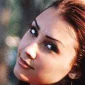 Nikki Flores - List pictures