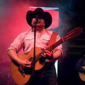 Intocable - List pictures